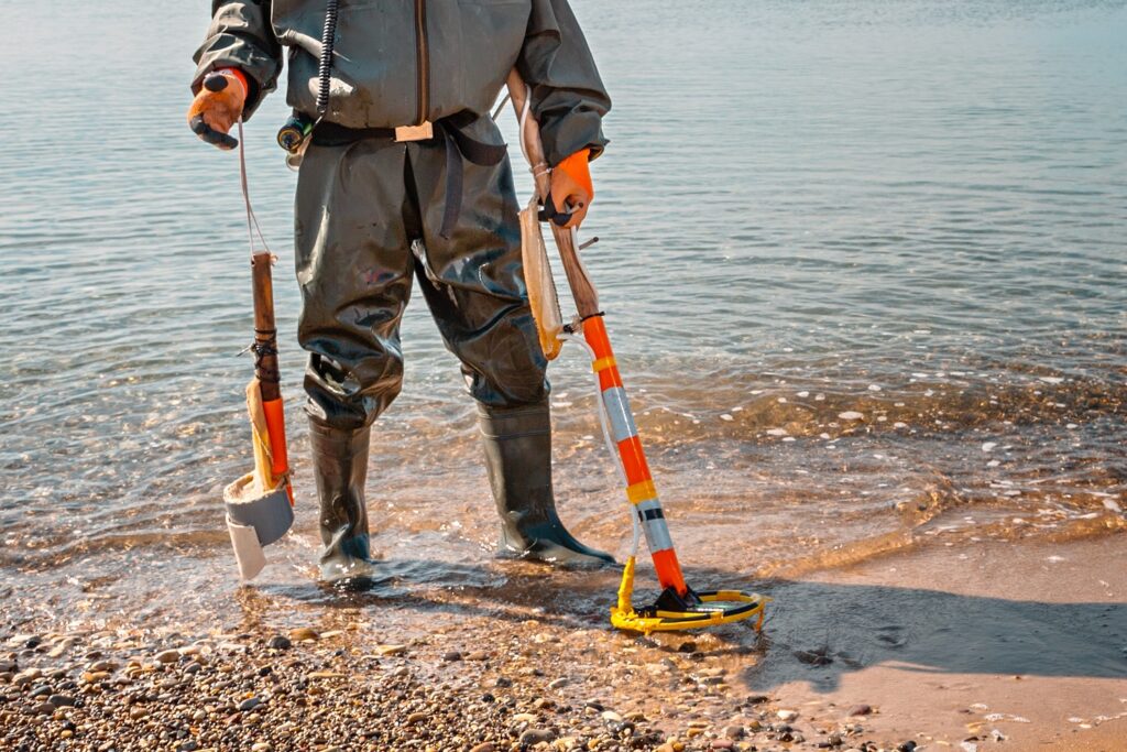 The 6 Best Beach Metal Detectors In 2024